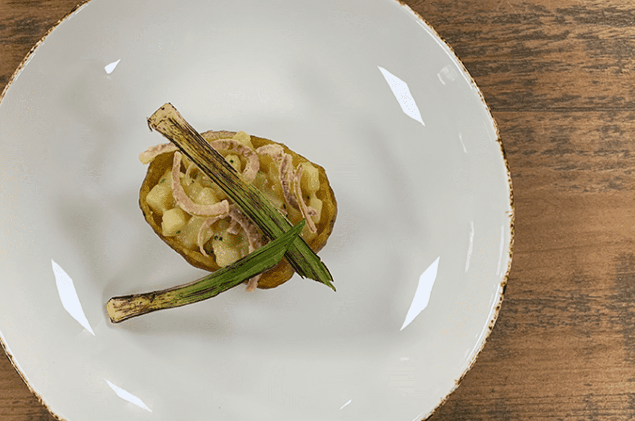 Crispy Potato Skin Stuffed With Potato And Leek Risotto - Oliver Kay