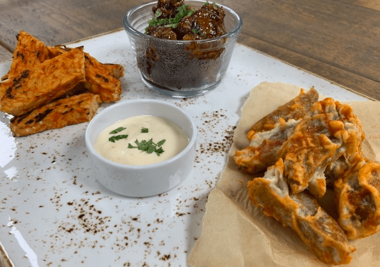 Seitan ‘Hot Wings’ Oliver Kay