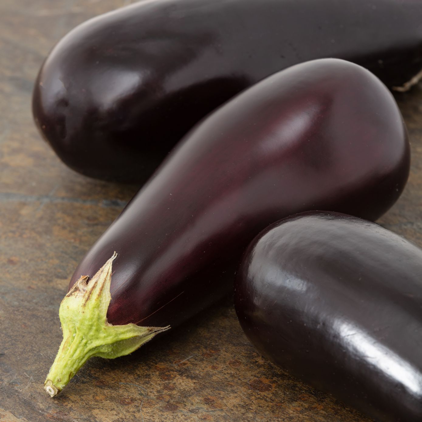 Aubergine Black